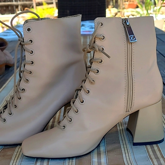 ZARA LACE UP ANKLE BOOTS - Picture 2 of 6